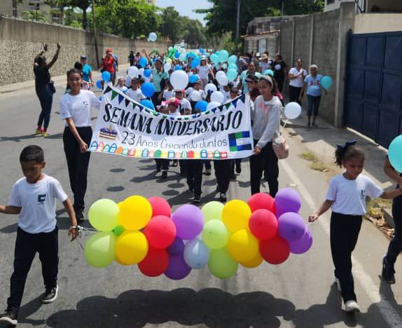 Colegio Camurí Grande celebra 23 años educando a los niños de la Parroquia Naiguatá